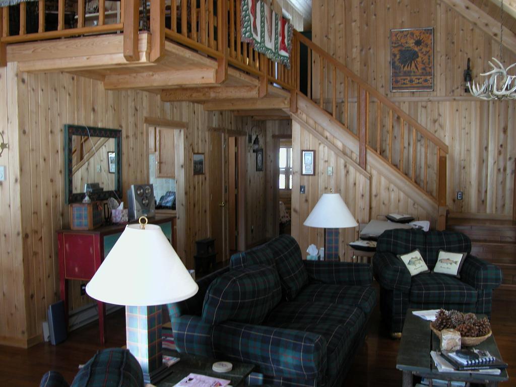 Montana Spirit Guest Lodge Cliff Lake Номер фото